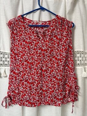 Copper Key Red Floral Sleeveless Tie-Hem Camisole
